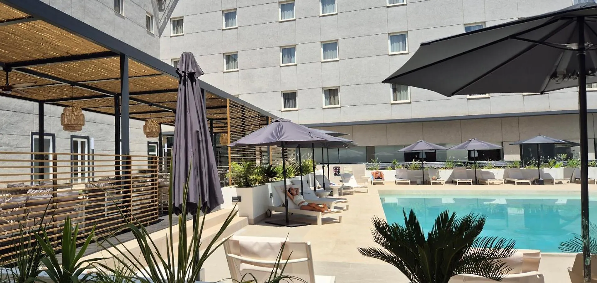 Vertice Sevilla Aljarafe Bormujos Hotel