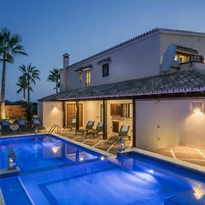 The By The House 3*, Marbella Spagna